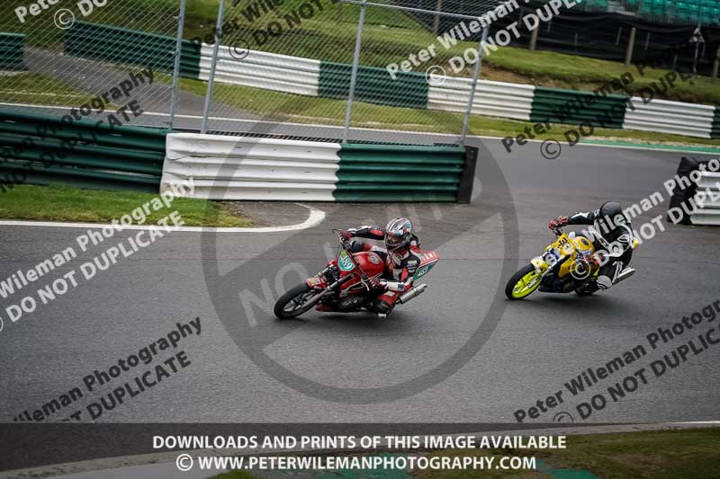 cadwell no limits trackday;cadwell park;cadwell park photographs;cadwell trackday photographs;enduro digital images;event digital images;eventdigitalimages;no limits trackdays;peter wileman photography;racing digital images;trackday digital images;trackday photos